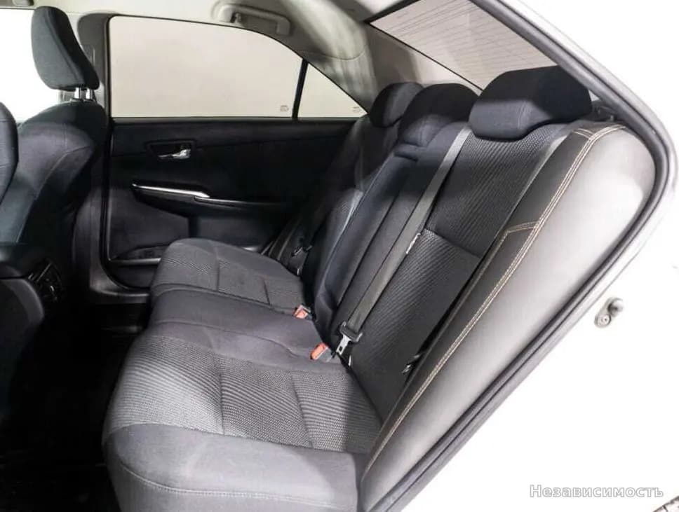 Toyota Camry 2018 с пробегом — фото 10