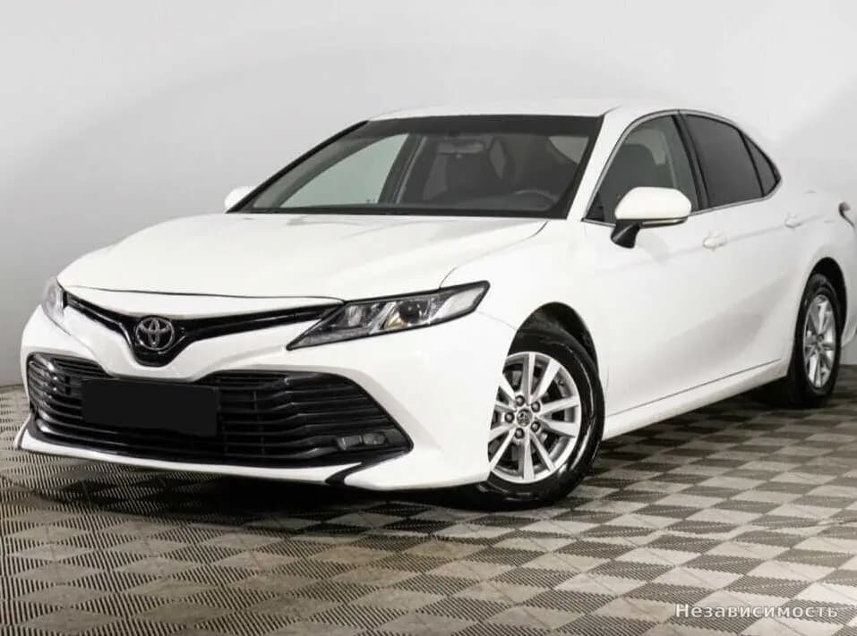 Toyota Camry, 2018 с пробегом