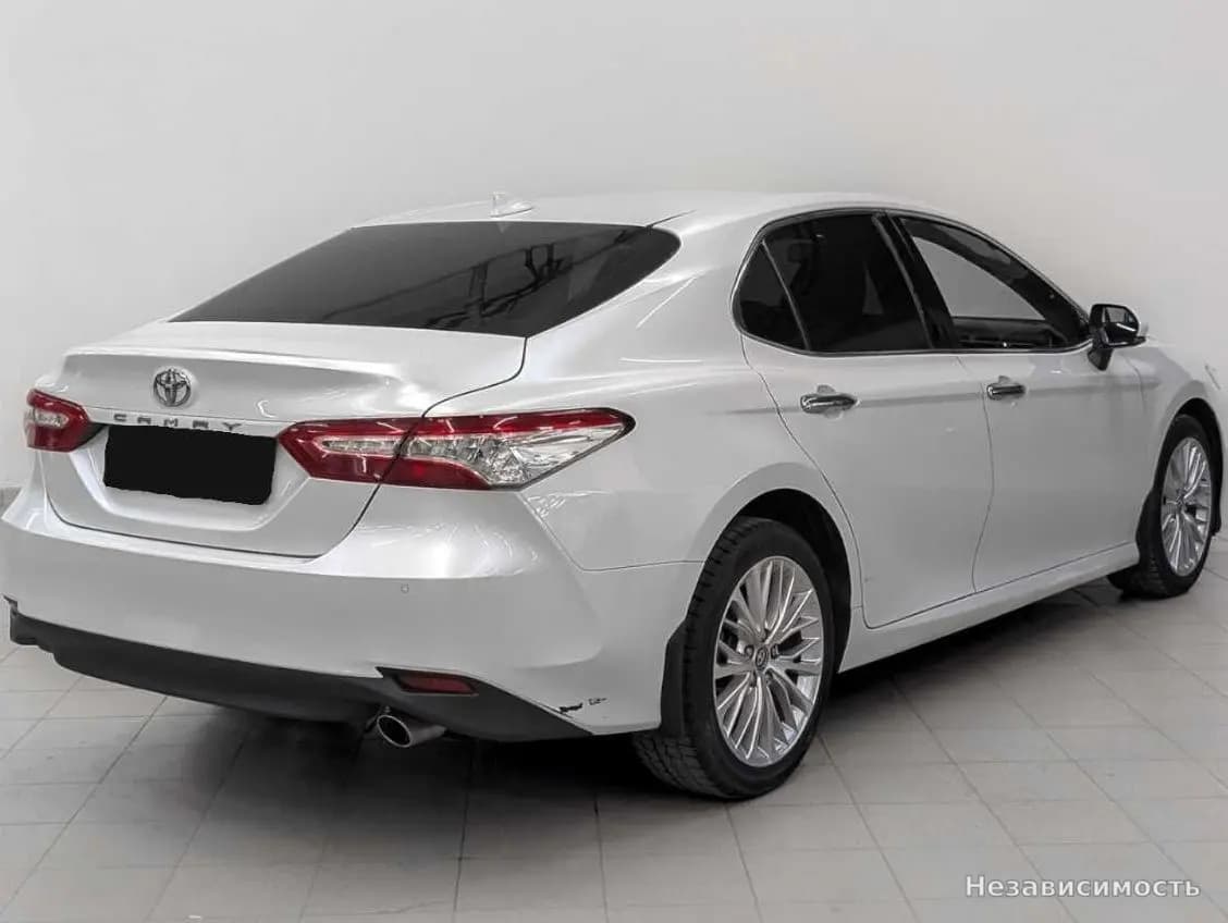 Toyota Camry 2019 с пробегом — фото 5