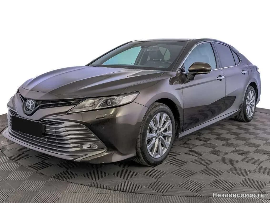 Toyota Camry, 2018 с пробегом