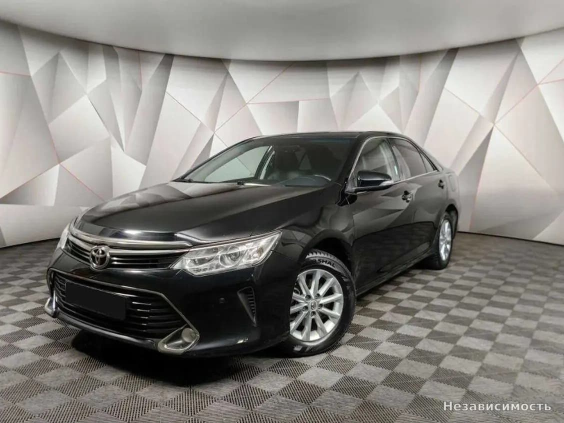 Toyota Camry, 2017 с пробегом