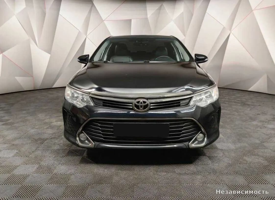 Toyota Camry 2017 с пробегом — фото 7