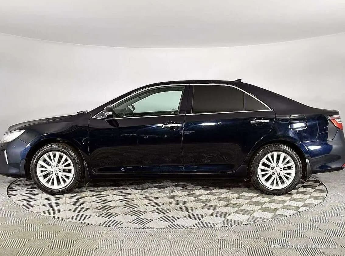 Toyota Camry 2014 с пробегом — фото 6