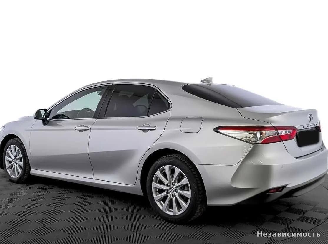Toyota Camry 2019 с пробегом — фото 7