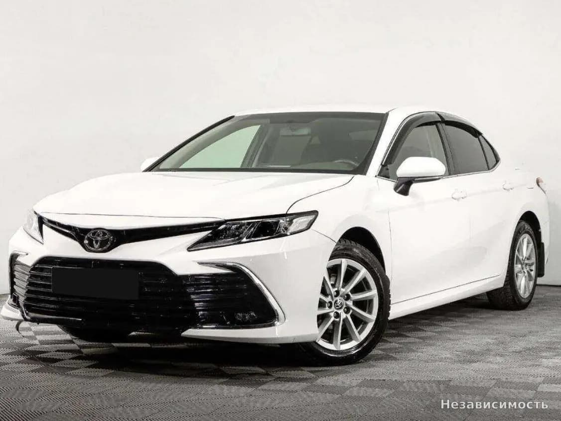Toyota Camry, 2021 с пробегом