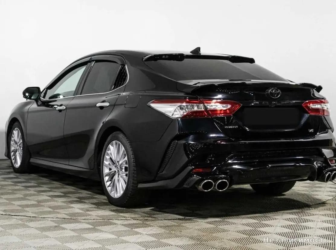 Toyota Camry 2018 с пробегом — фото 7