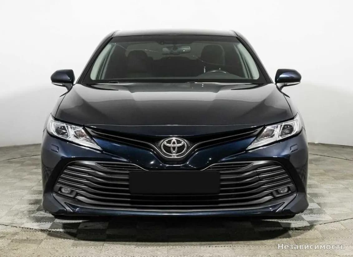 Toyota Camry 2020 с пробегом — фото 2