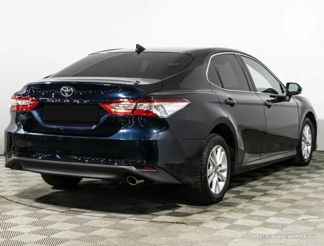 Toyota Camry 2020 с пробегом — фото 5