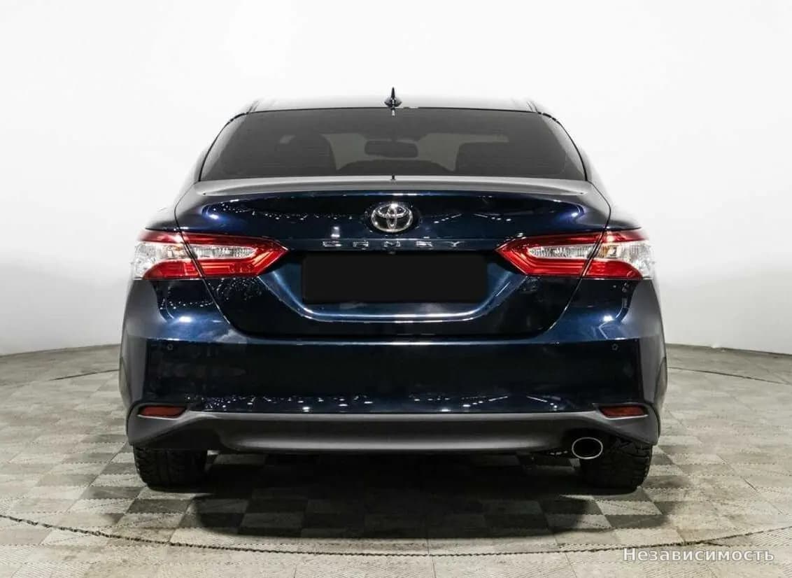 Toyota Camry 2020 с пробегом — фото 6