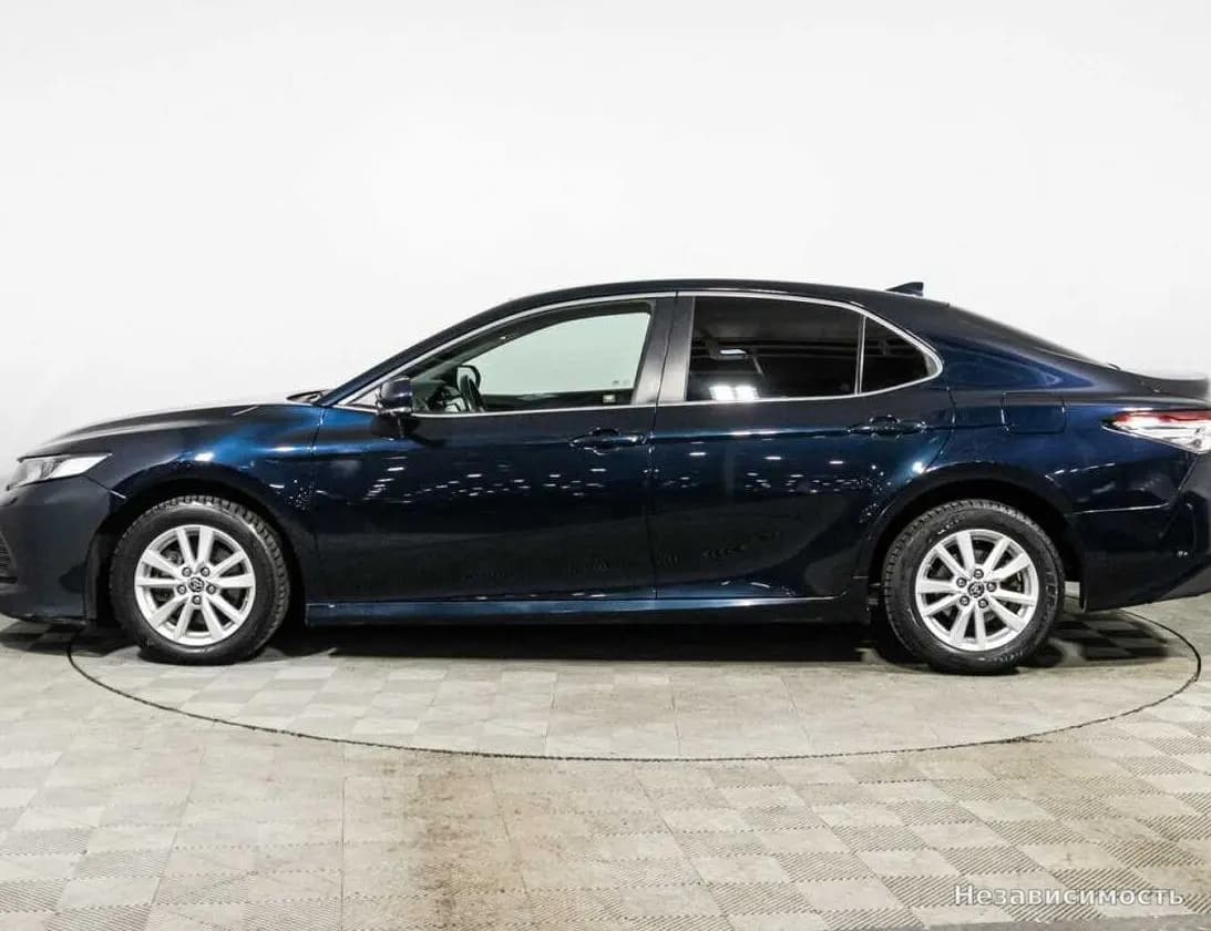 Toyota Camry 2020 с пробегом — фото 8