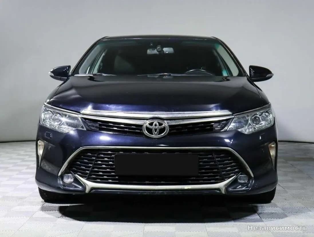 Toyota Camry 2015 с пробегом — фото 2