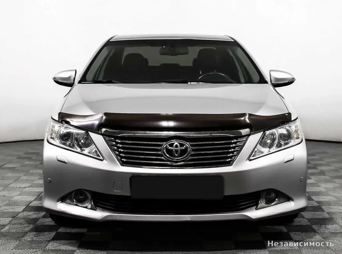 Toyota Camry 2014 с пробегом — фото 2