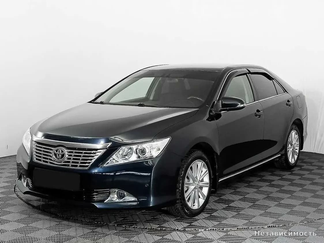Toyota Camry, 2014 с пробегом