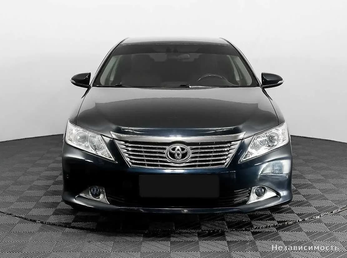 Toyota Camry 2014 с пробегом — фото 2