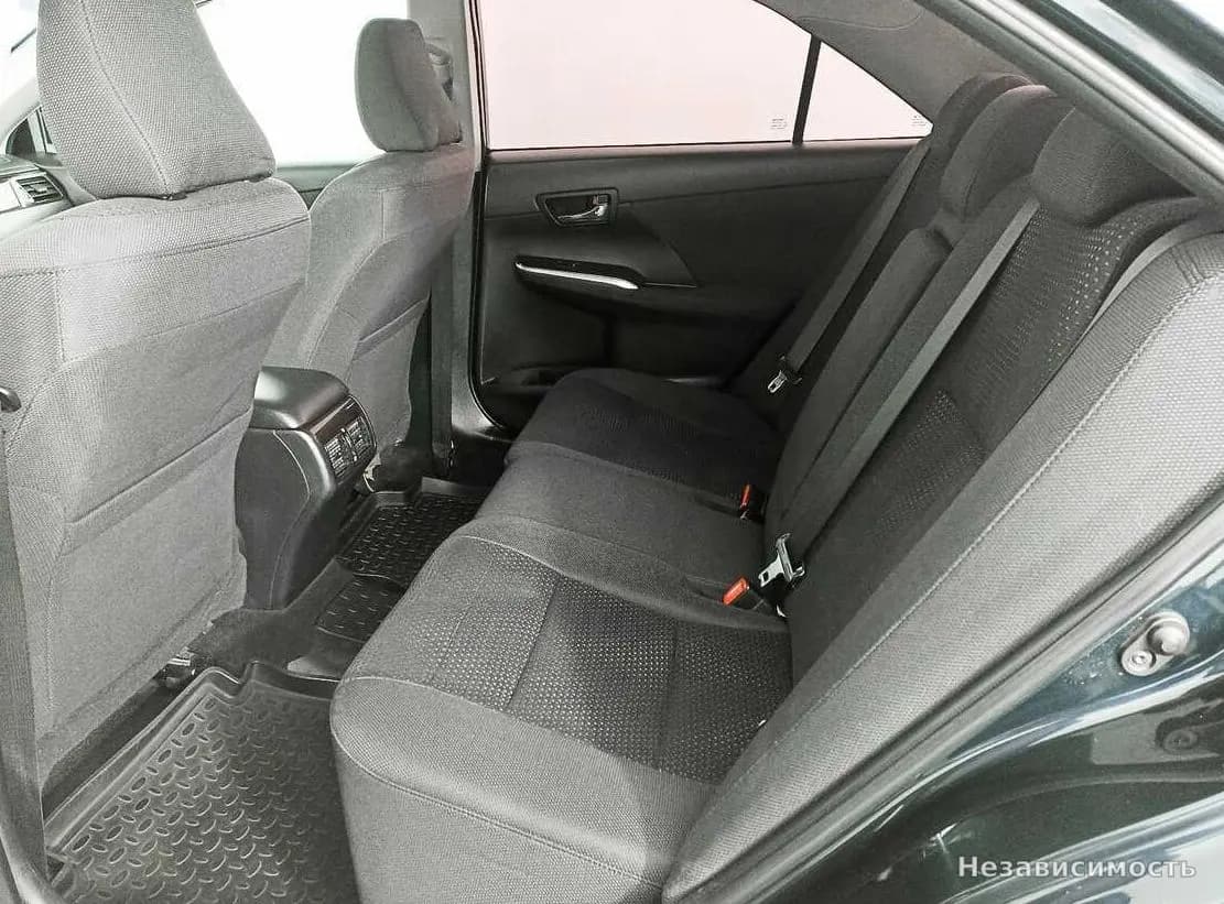 Toyota Camry 2014 с пробегом — фото 10