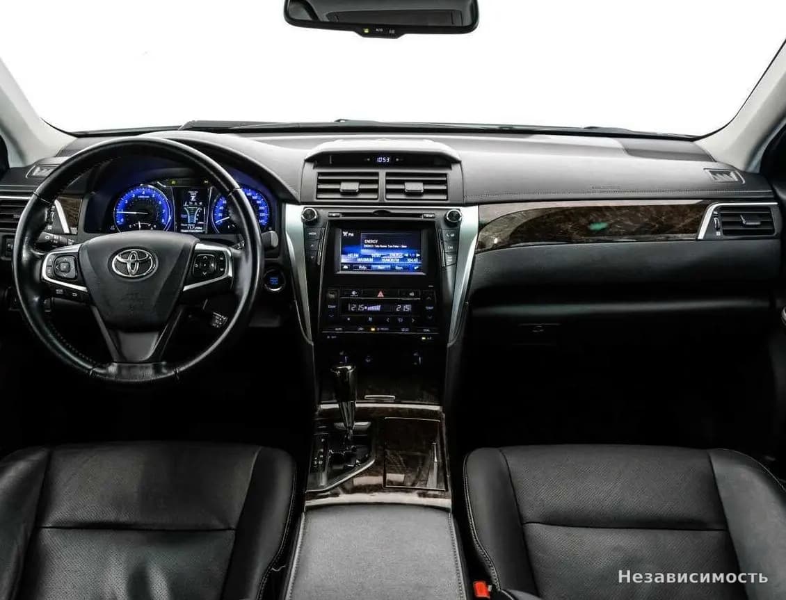 Toyota Camry 2015 с пробегом — фото 8