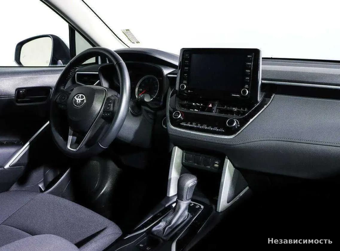 Toyota Corolla Cross 2022 с пробегом — фото 7