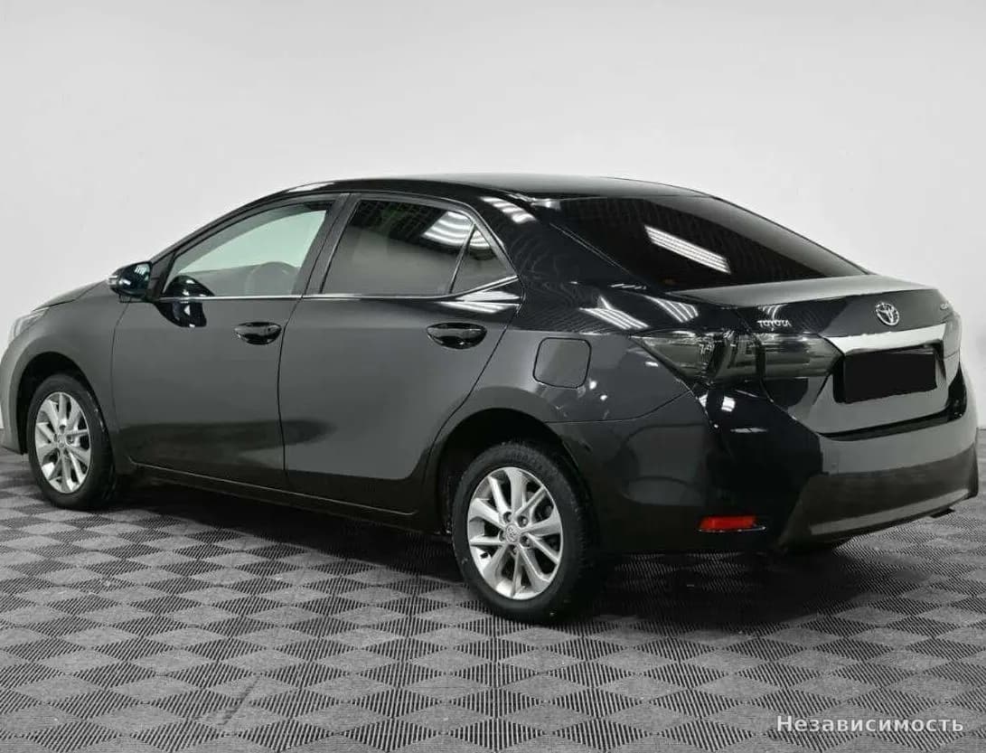 Toyota Corolla 2015 с пробегом — фото 4