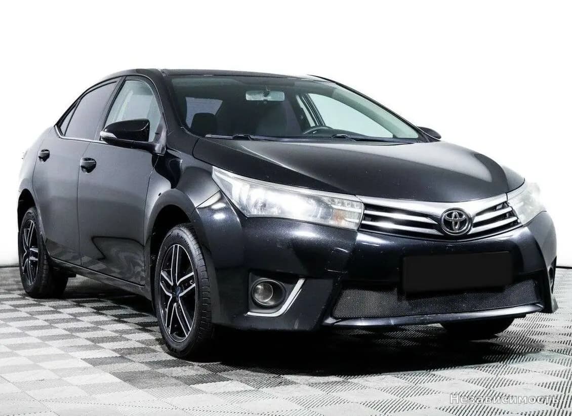 Toyota Corolla 2014 с пробегом — фото 3