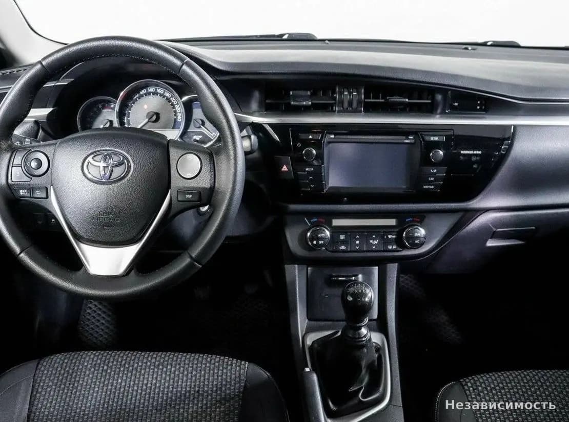 Toyota Corolla 2014 с пробегом — фото 9