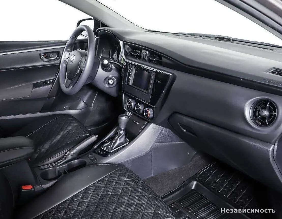 Toyota Corolla 2016 с пробегом — фото 9