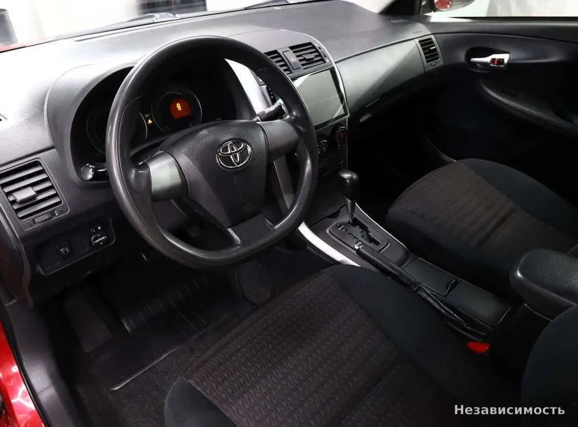 Toyota Corolla 2012 с пробегом — фото 7