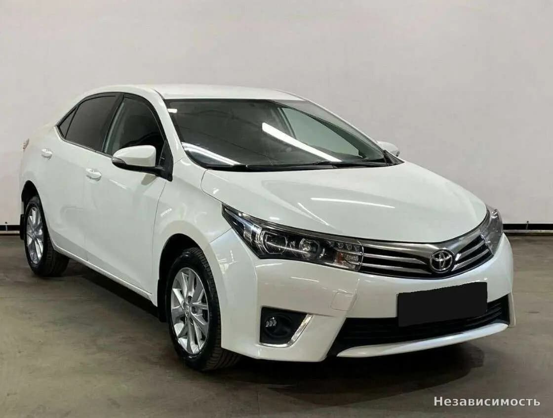 Toyota Corolla 2014 с пробегом — фото 3