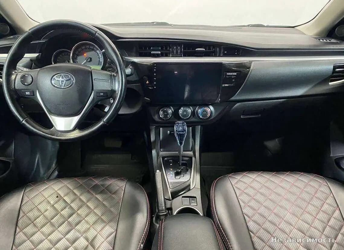 Toyota Corolla 2014 с пробегом — фото 9
