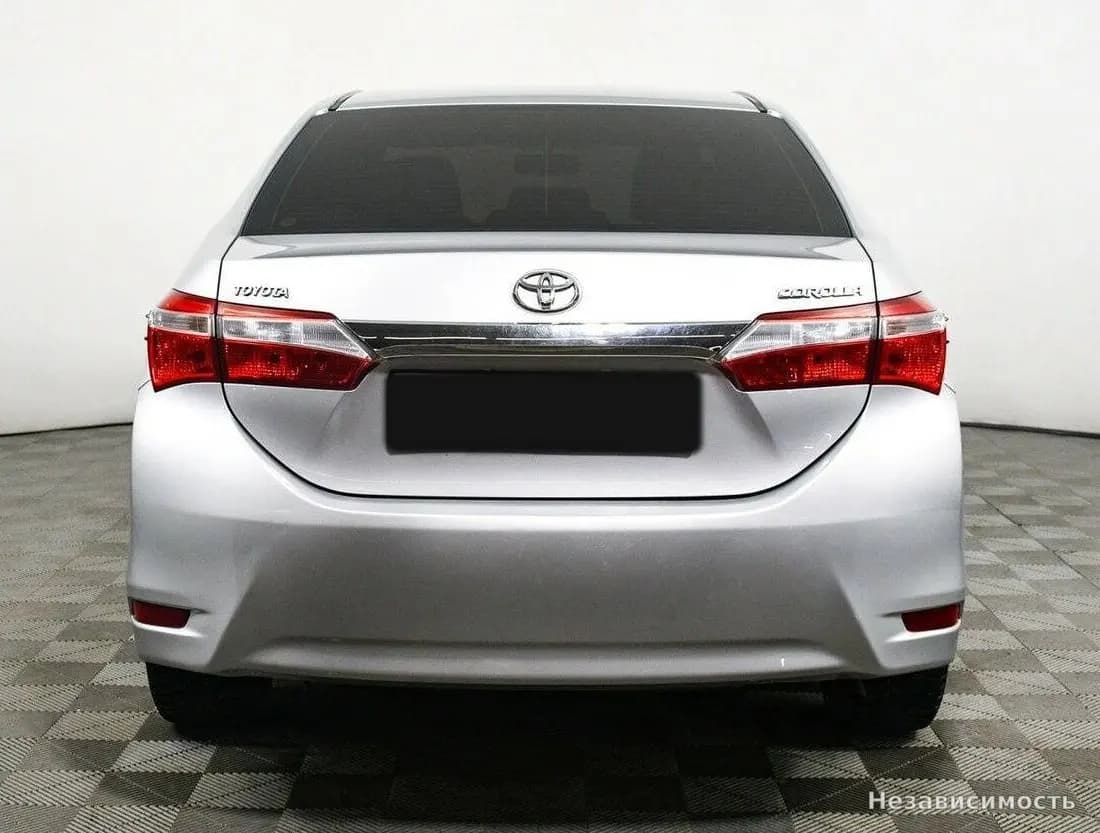 Toyota Corolla 2015 с пробегом — фото 6
