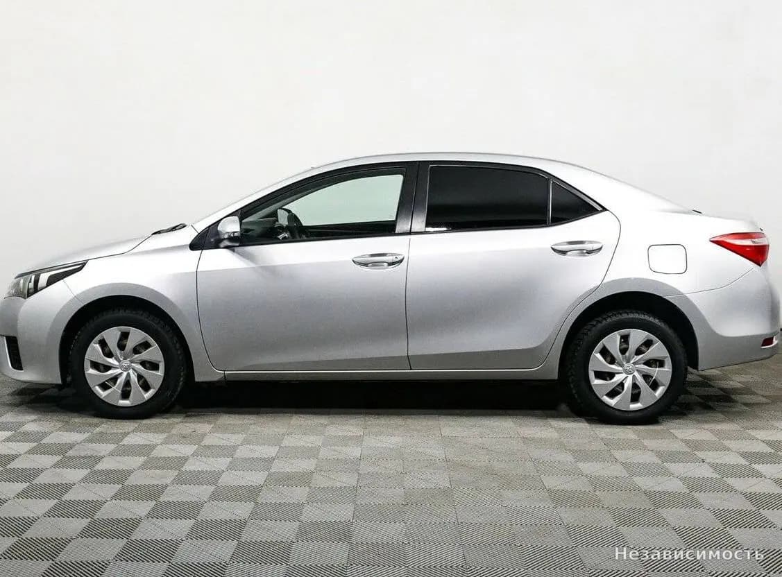 Toyota Corolla 2015 с пробегом — фото 8