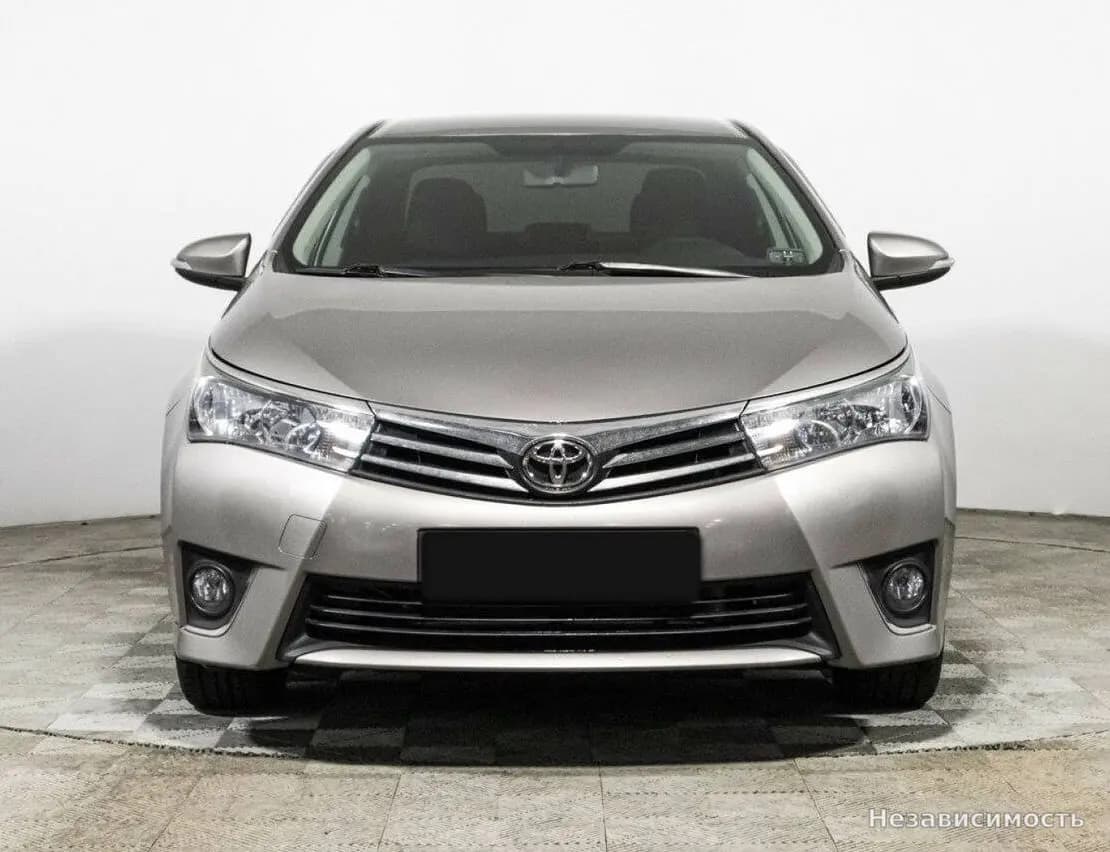 Toyota Corolla 2013 с пробегом — фото 2