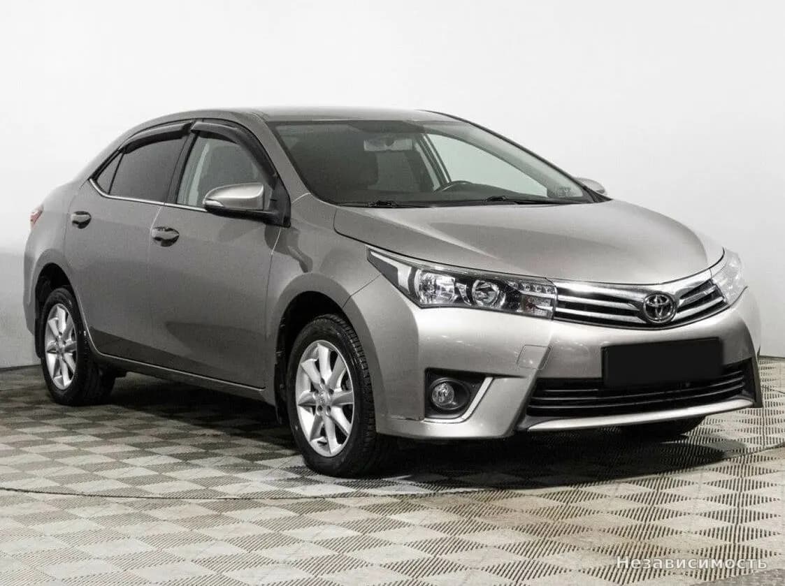 Toyota Corolla 2013 с пробегом — фото 3