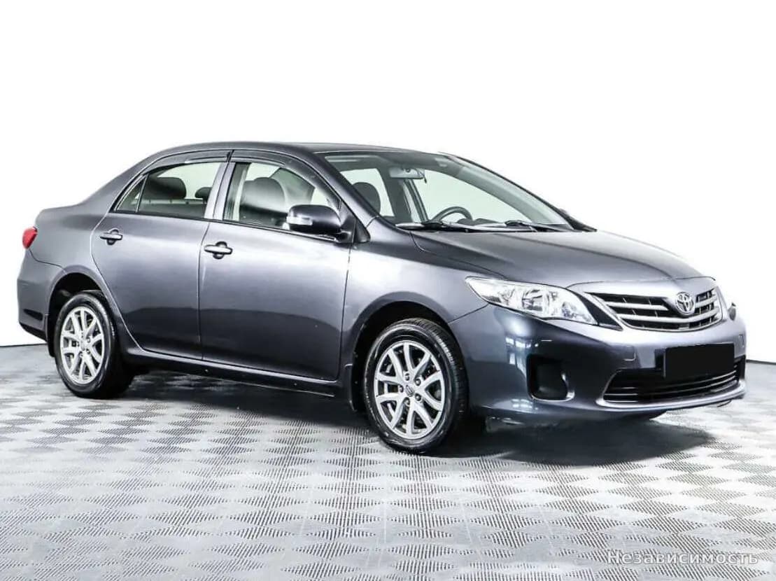 Toyota Corolla 2012 с пробегом — фото 3