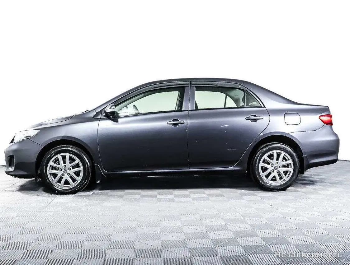 Toyota Corolla 2012 с пробегом — фото 8