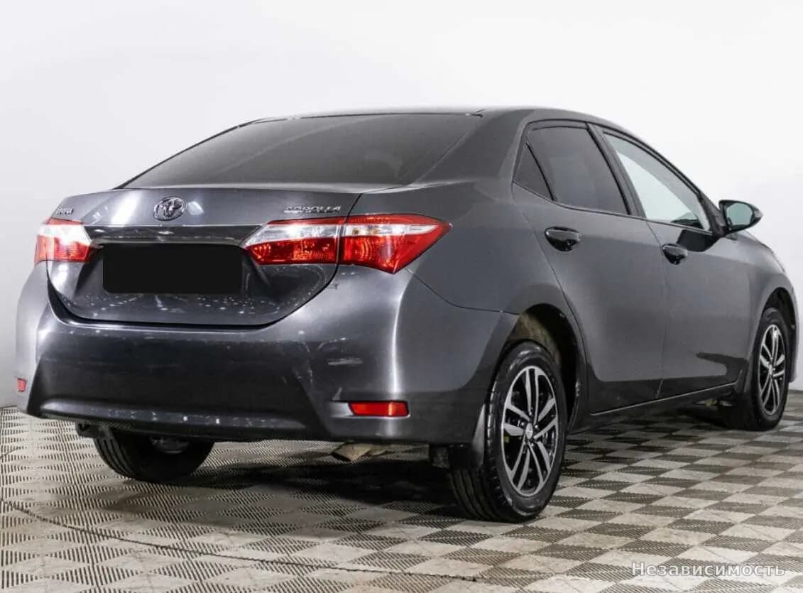 Toyota Corolla 2015 с пробегом — фото 5
