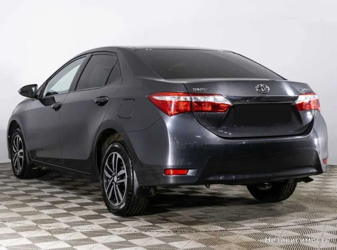 Toyota Corolla 2015 с пробегом — фото 7