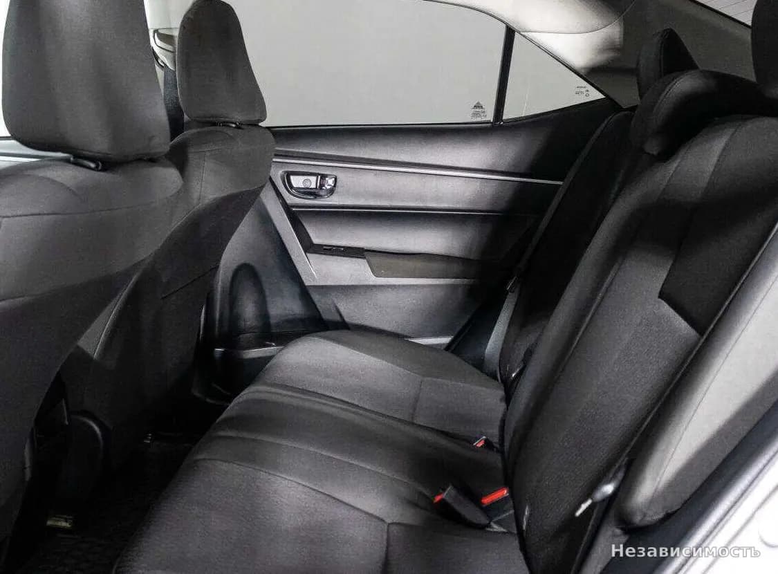 Toyota Corolla 2015 с пробегом — фото 10