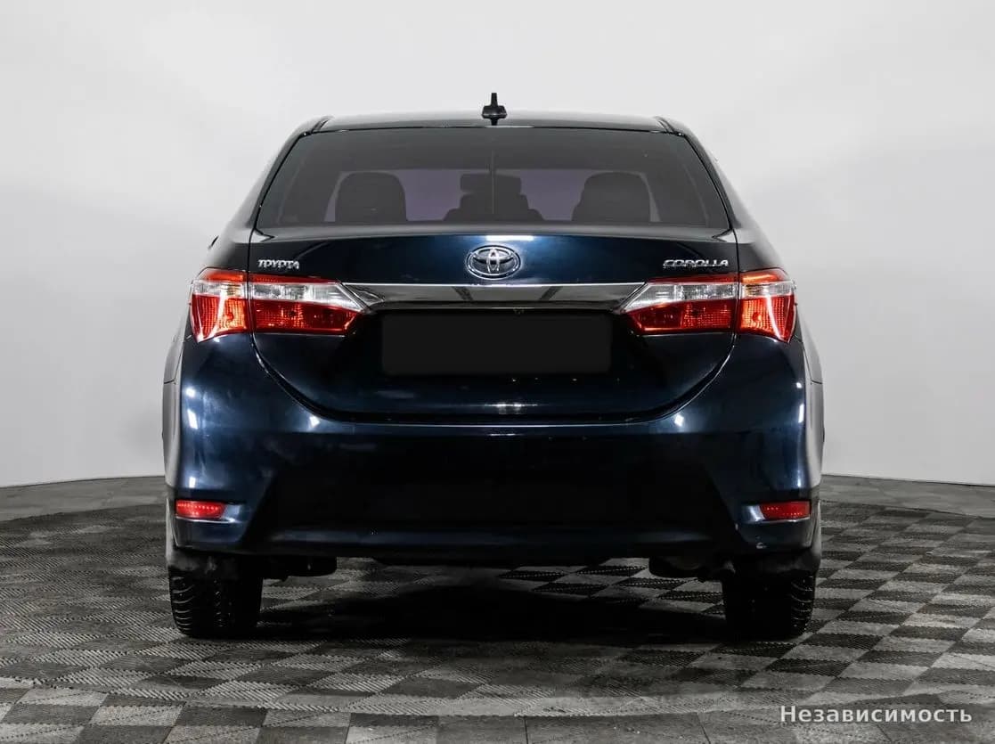 Toyota Corolla 2014 с пробегом — фото 5