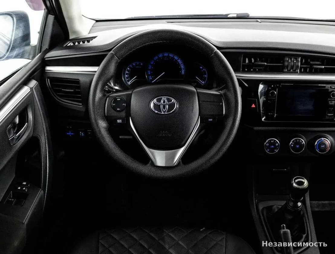 Toyota Corolla 2014 с пробегом — фото 9