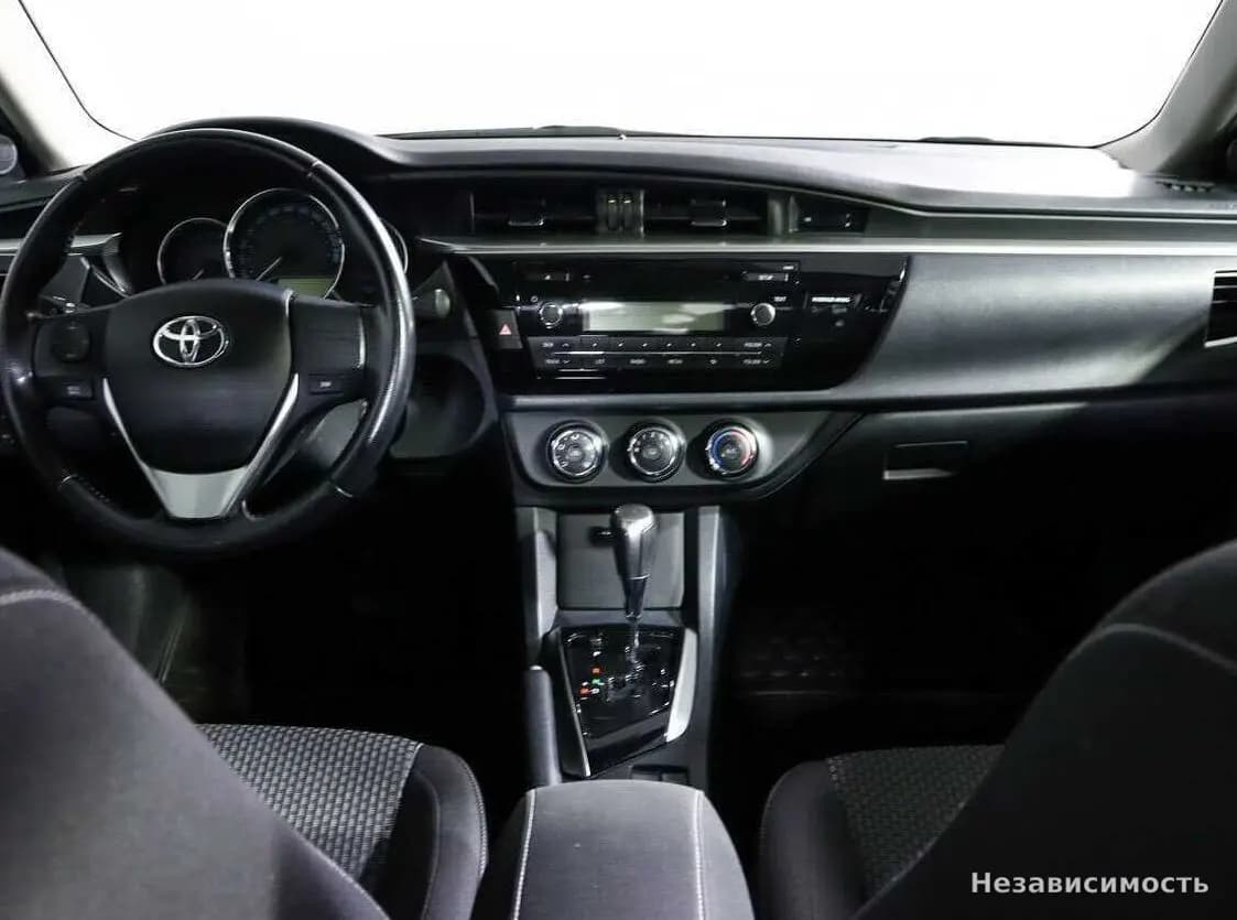 Toyota Corolla 2016 с пробегом — фото 10
