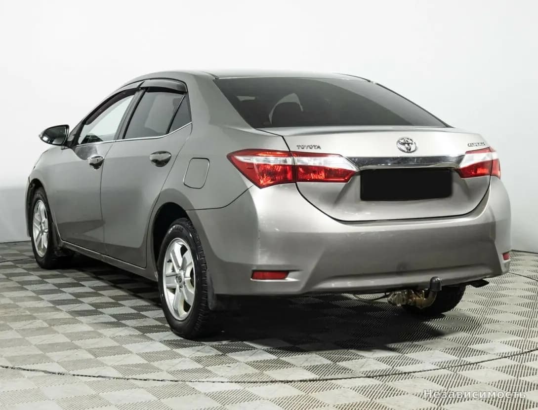 Toyota Corolla 2014 с пробегом — фото 7