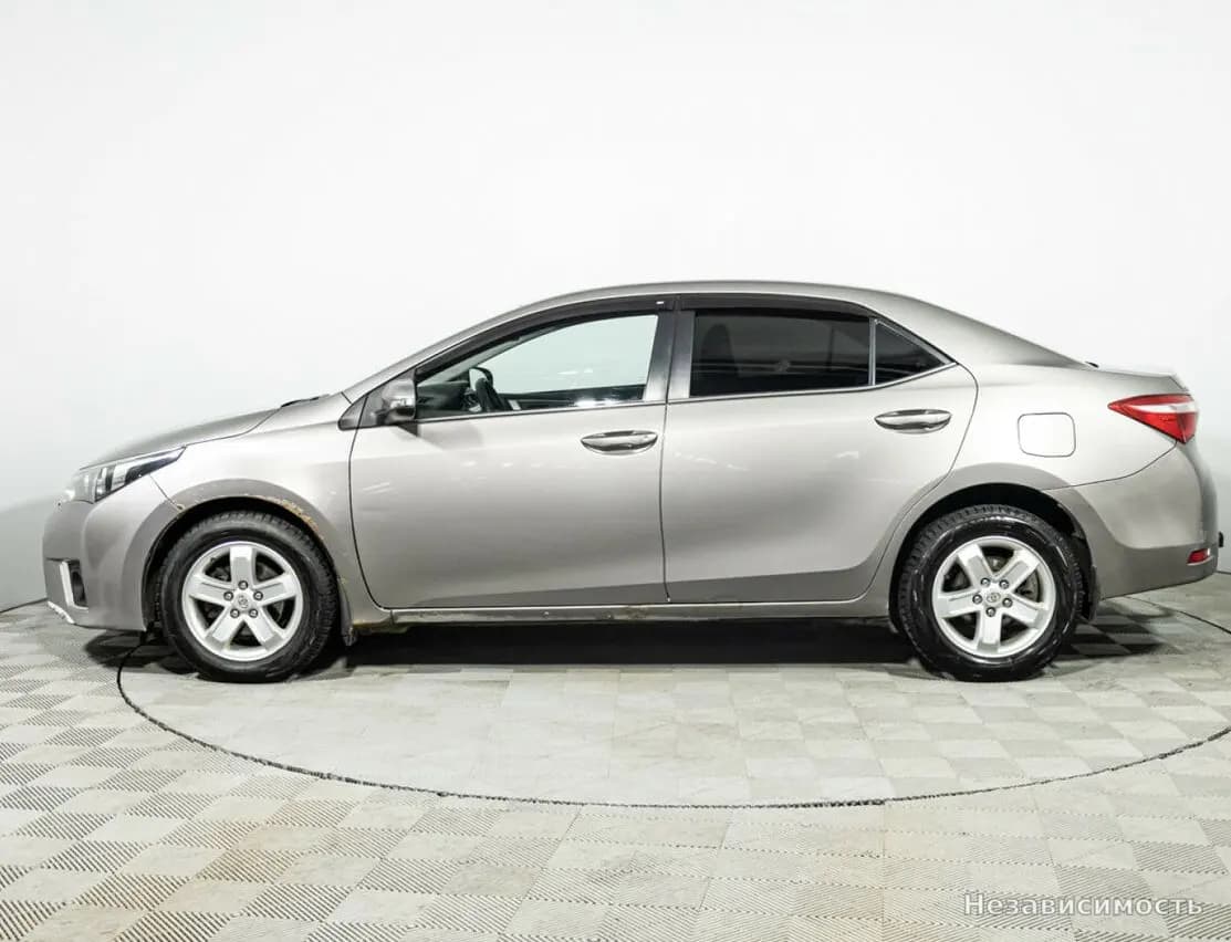 Toyota Corolla 2014 с пробегом — фото 8
