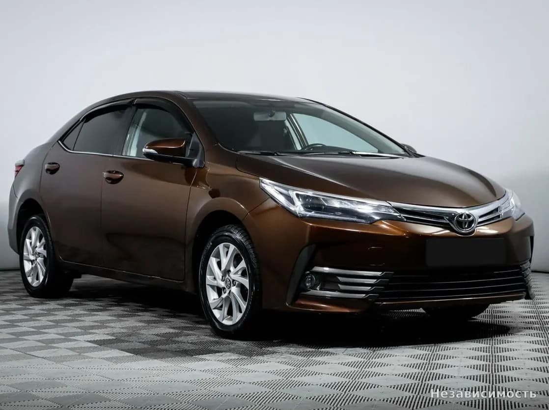 Toyota Corolla 2017 с пробегом — фото 3