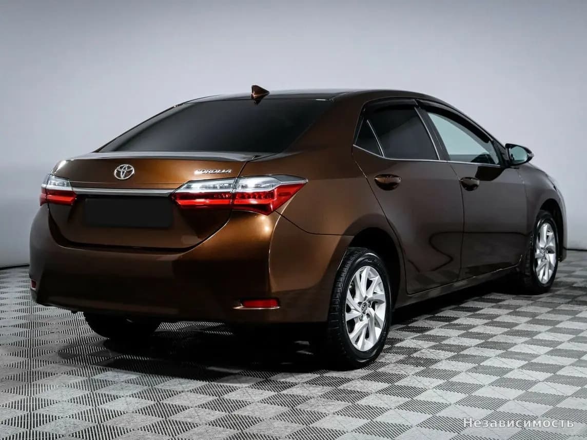 Toyota Corolla 2017 с пробегом — фото 4