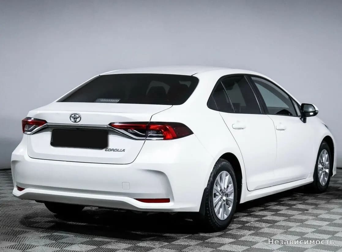 Toyota Corolla 2021 с пробегом — фото 4