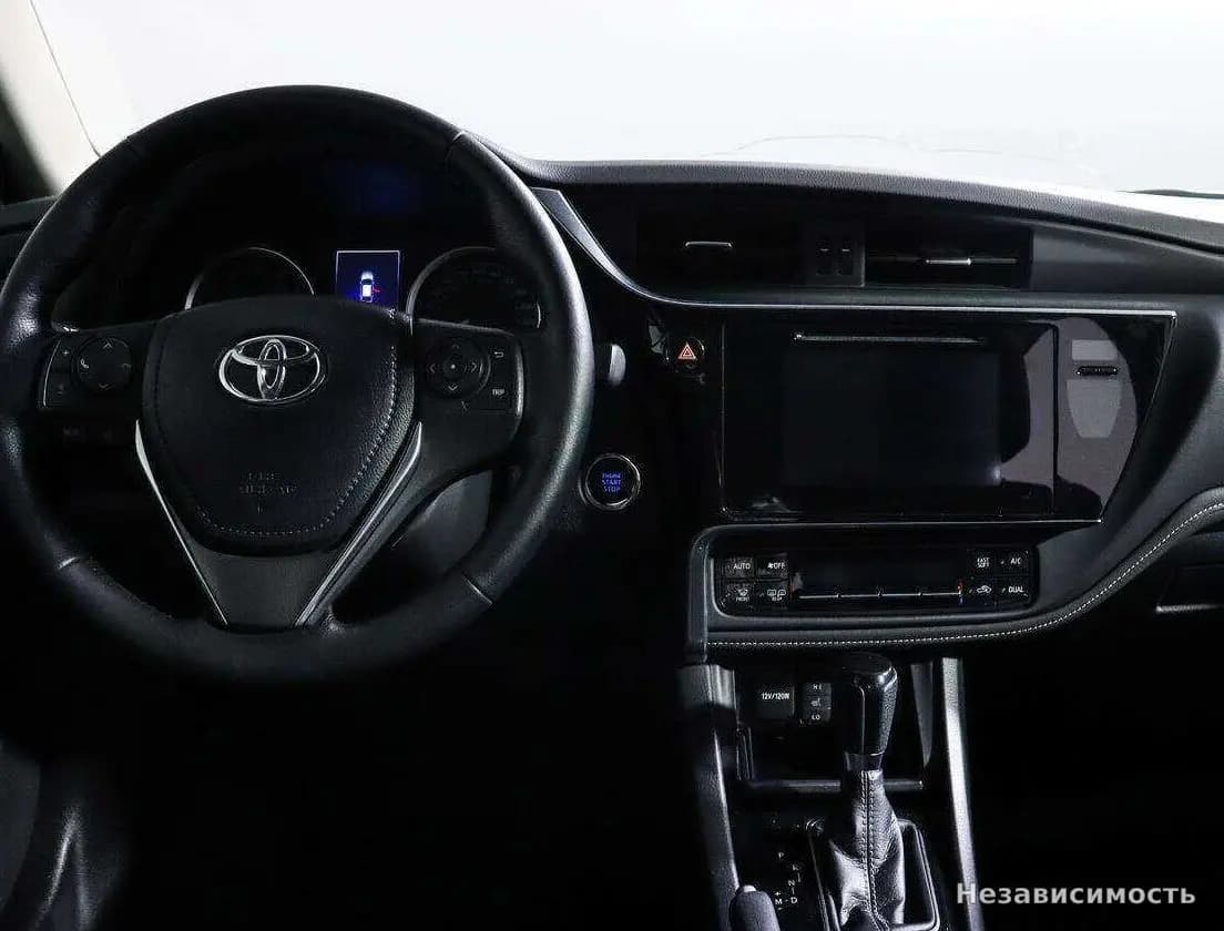 Toyota Corolla 2018 с пробегом — фото 9