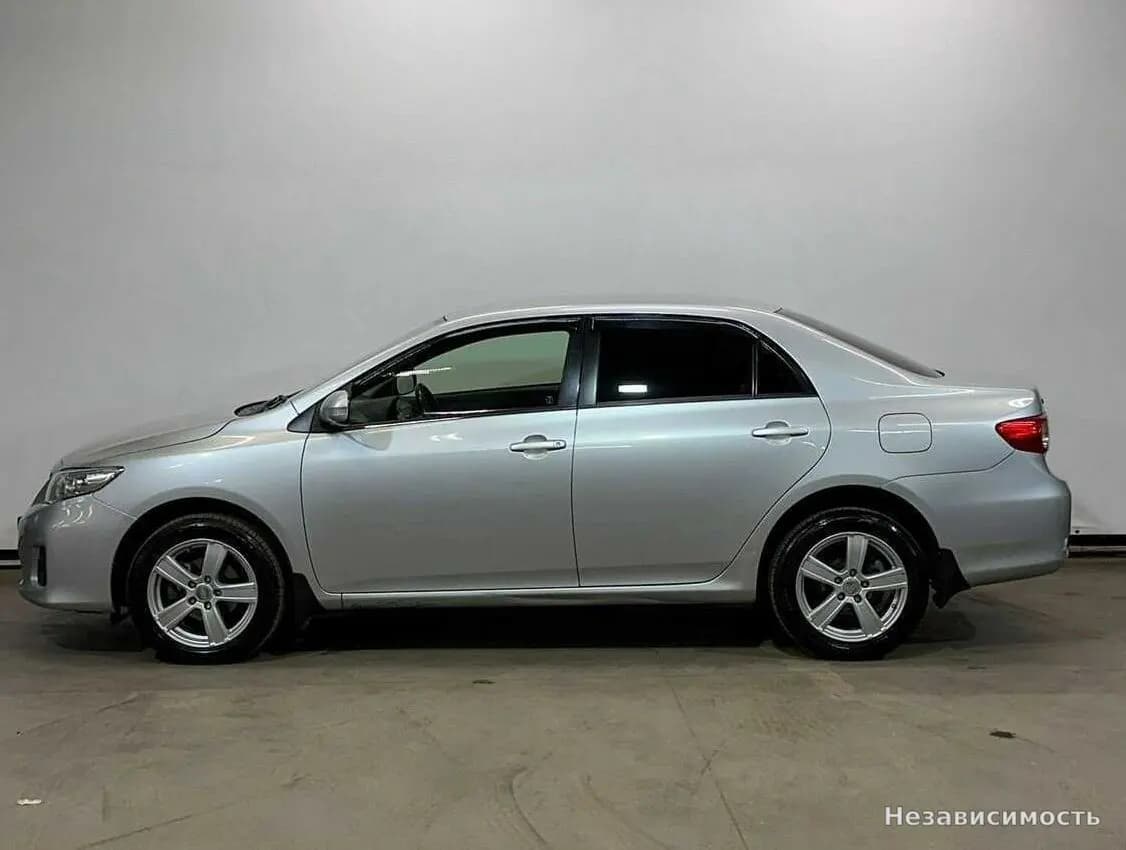 Toyota Corolla 2012 с пробегом — фото 8
