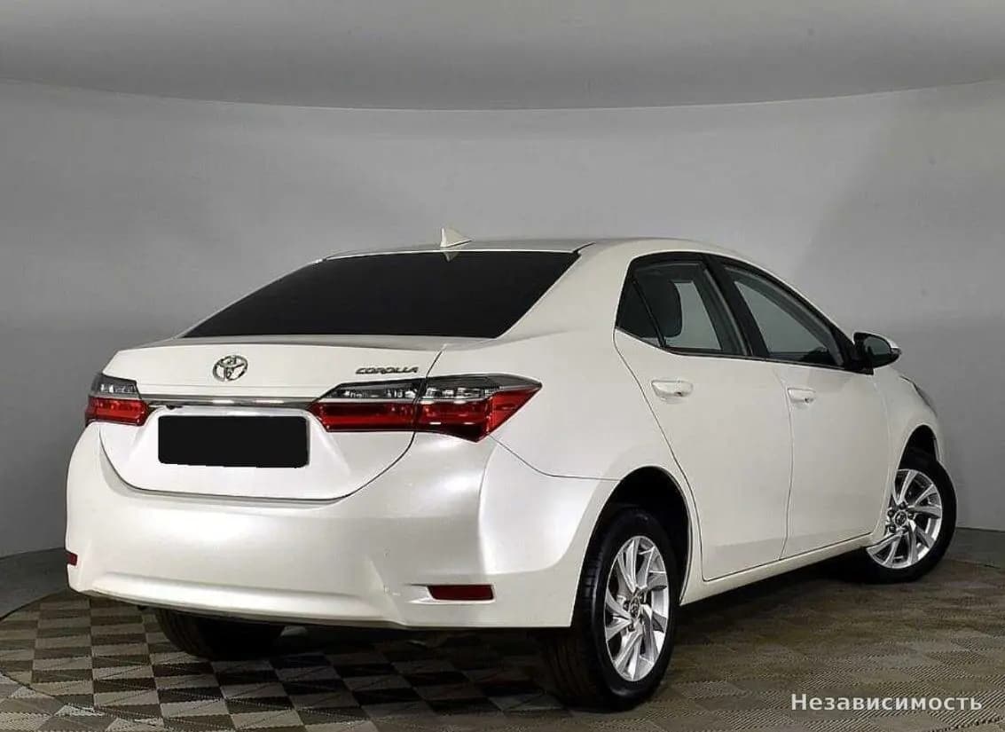 Toyota Corolla 2017 с пробегом — фото 2