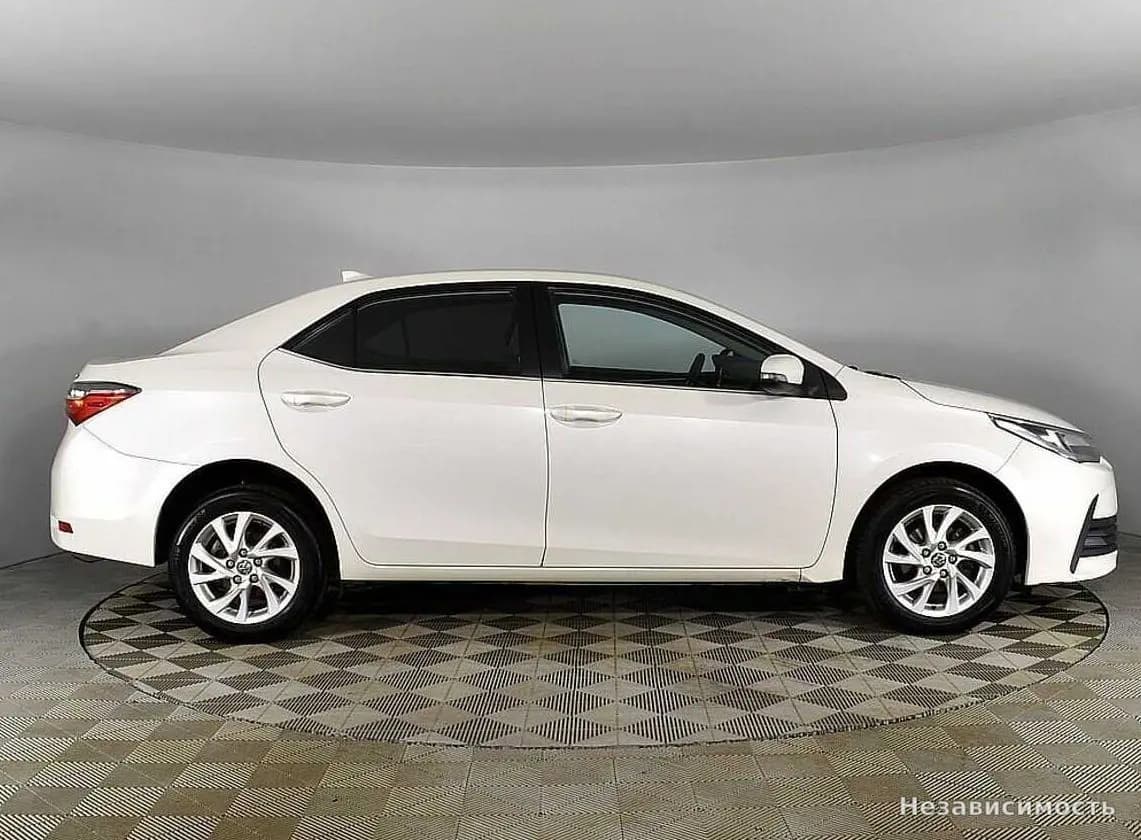 Toyota Corolla 2017 с пробегом — фото 5