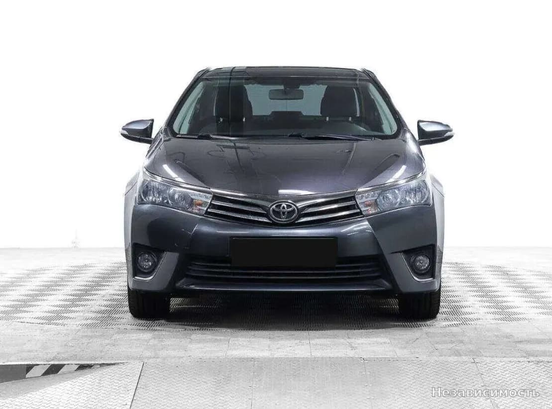 Toyota Corolla 2013 с пробегом — фото 2